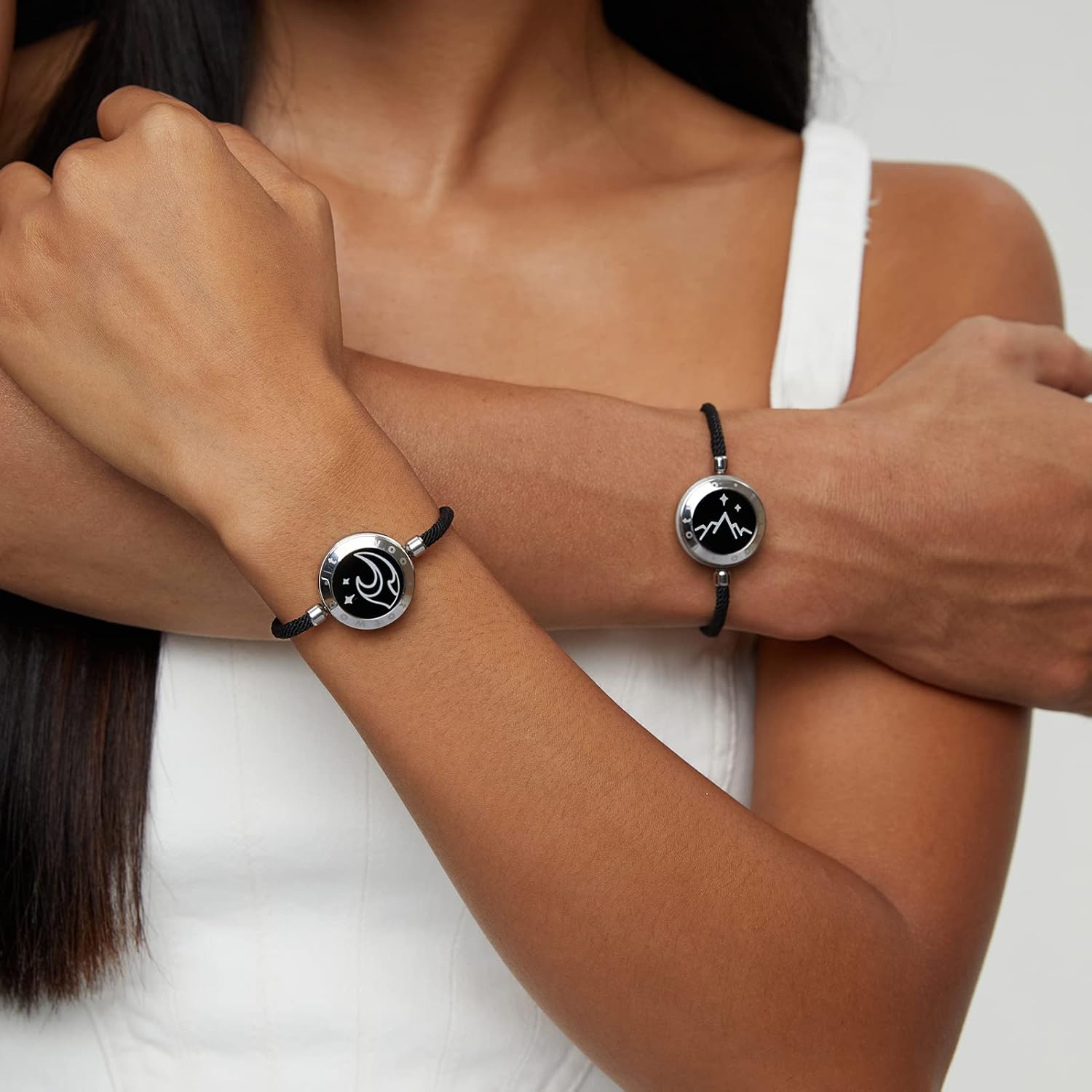 Long Distance Touch Bracelets for Couples, Vibration & Light up for Love Couples Bracelets | Long Distance Relationship Gifts for Girlfriend Bluetooth Pairing Jewelry