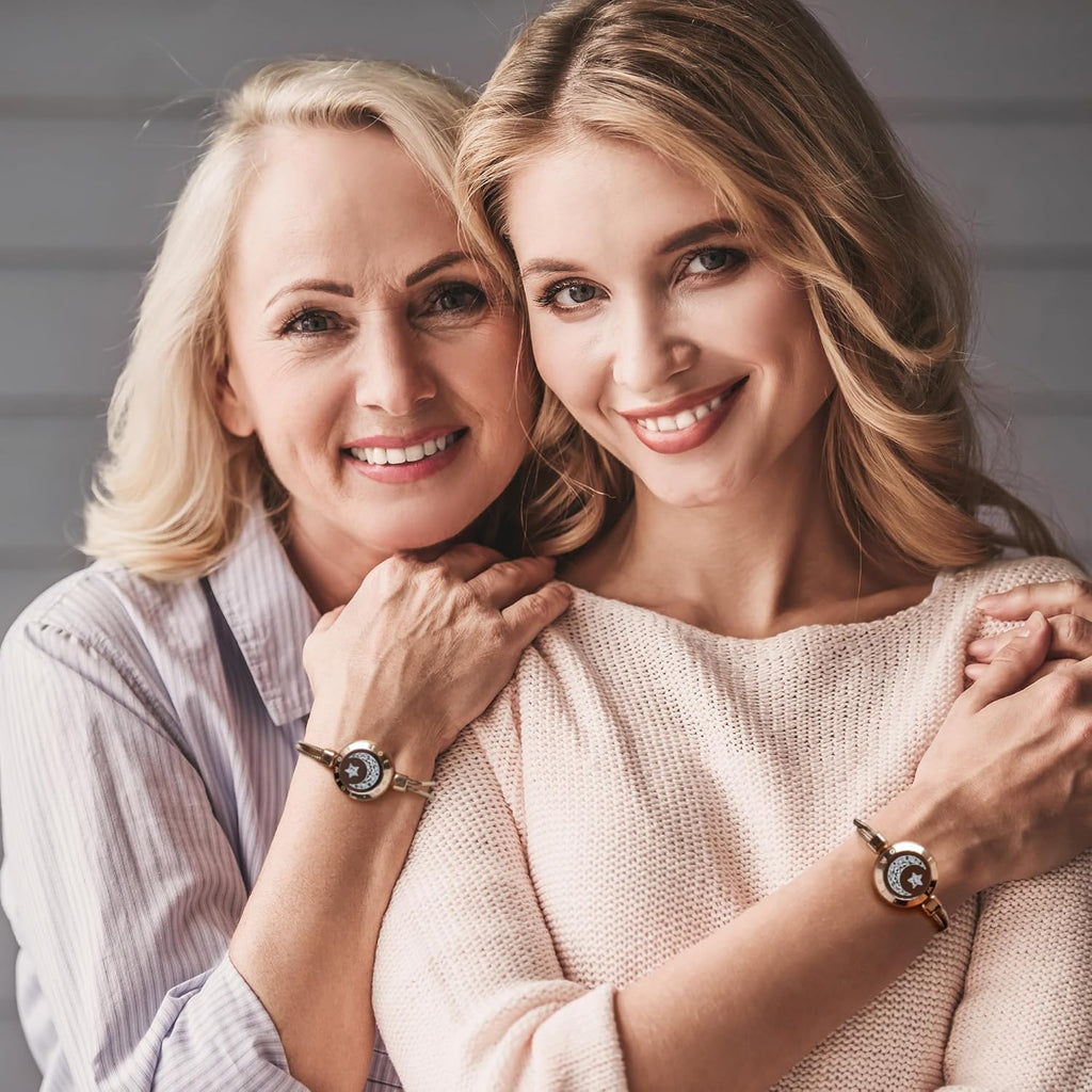 Long Distance Touch Bracelets for Couples, Vibration & Light up for Love Couples Bracelets | Long Distance Relationship Gifts for Girlfriend Bluetooth Pairing Jewelry